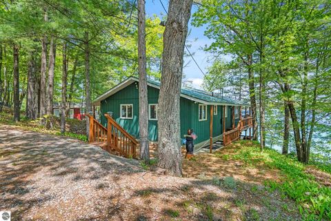Tiny photo for 922 W Bear Lake Road NE, Kalkaska, MI 49646 (MLS # 1934772)