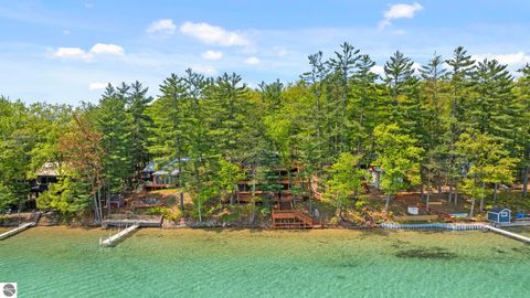 Tiny photo for 922 W Bear Lake Road NE, Kalkaska, MI 49646 (MLS # 1934772)