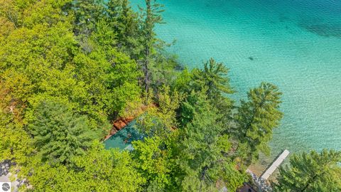 Tiny photo for 922 W Bear Lake Road NE, Kalkaska, MI 49646 (MLS # 1934772)