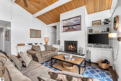Tiny photo for 922 W Bear Lake Road NE, Kalkaska, MI 49646 (MLS # 1934772)