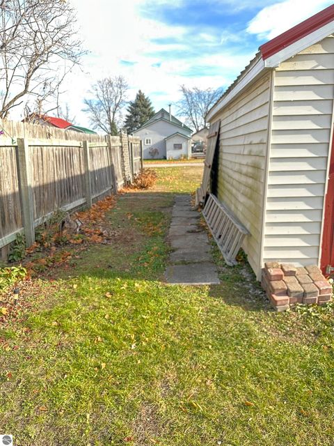 Tiny photo for 5318 Pleasant Avenue, Standish, MI 48658 (MLS # 1940725)