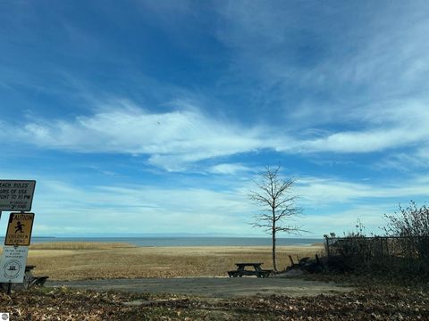 Tiny photo for 5318 Pleasant Avenue, Standish, MI 48658 (MLS # 1940725)