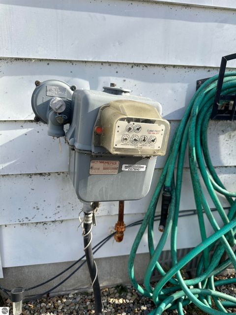 Tiny photo for 5318 Pleasant Avenue, Standish, MI 48658 (MLS # 1940725)