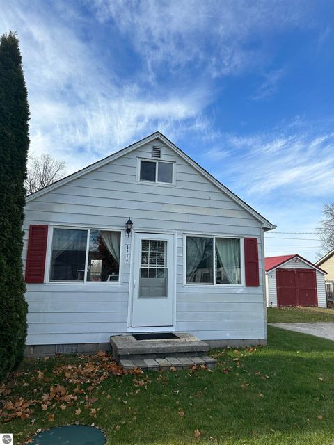 Tiny photo for 5318 Pleasant Avenue, Standish, MI 48658 (MLS # 1940725)