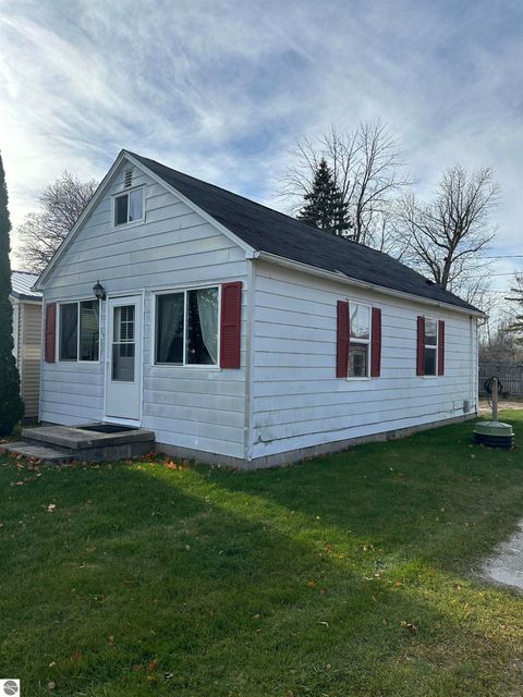 Tiny photo for 5318 Pleasant Avenue, Standish, MI 48658 (MLS # 1940725)
