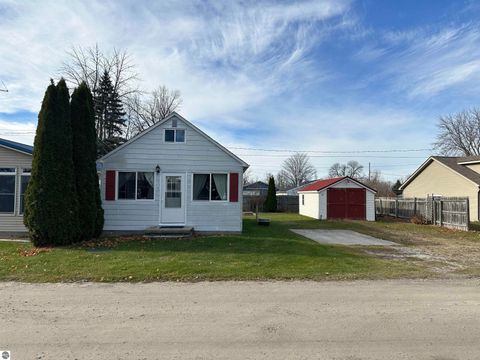 Tiny photo for 5318 Pleasant Avenue, Standish, MI 48658 (MLS # 1940725)