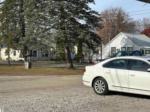 Tiny photo for 5318 Pleasant Avenue, Standish, MI 48658 (MLS # 1940725)