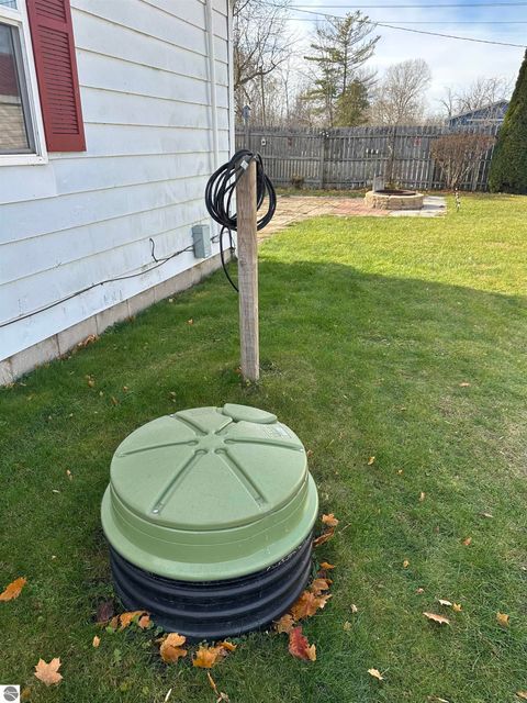 Tiny photo for 5318 Pleasant Avenue, Standish, MI 48658 (MLS # 1940725)