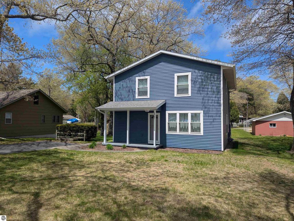 Photo of 4967 Center St, Au Gres, MI 48703 (MLS # 1934108)