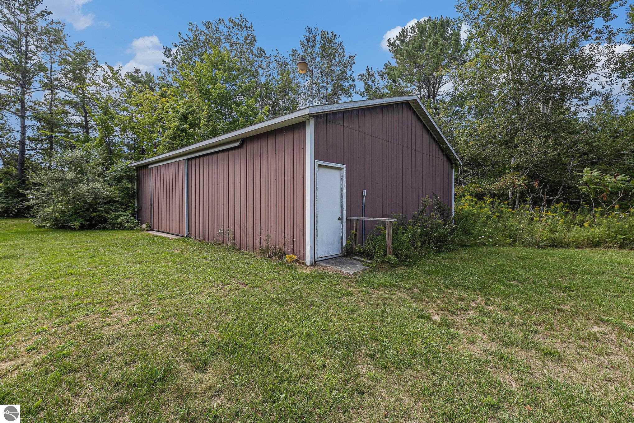 Traverse City, Michigan 49686, United States, 3 Bedrooms Bedrooms, ,1 BathroomBathrooms,Residential,Pending,202708