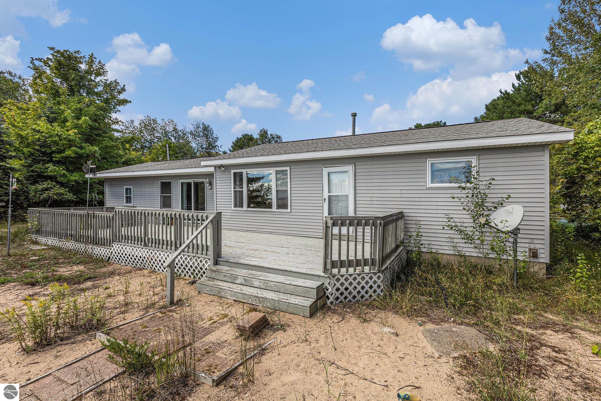 Traverse City, Michigan 49686, United States, 3 Bedrooms Bedrooms, ,1 BathroomBathrooms,Residential,Pending,202708