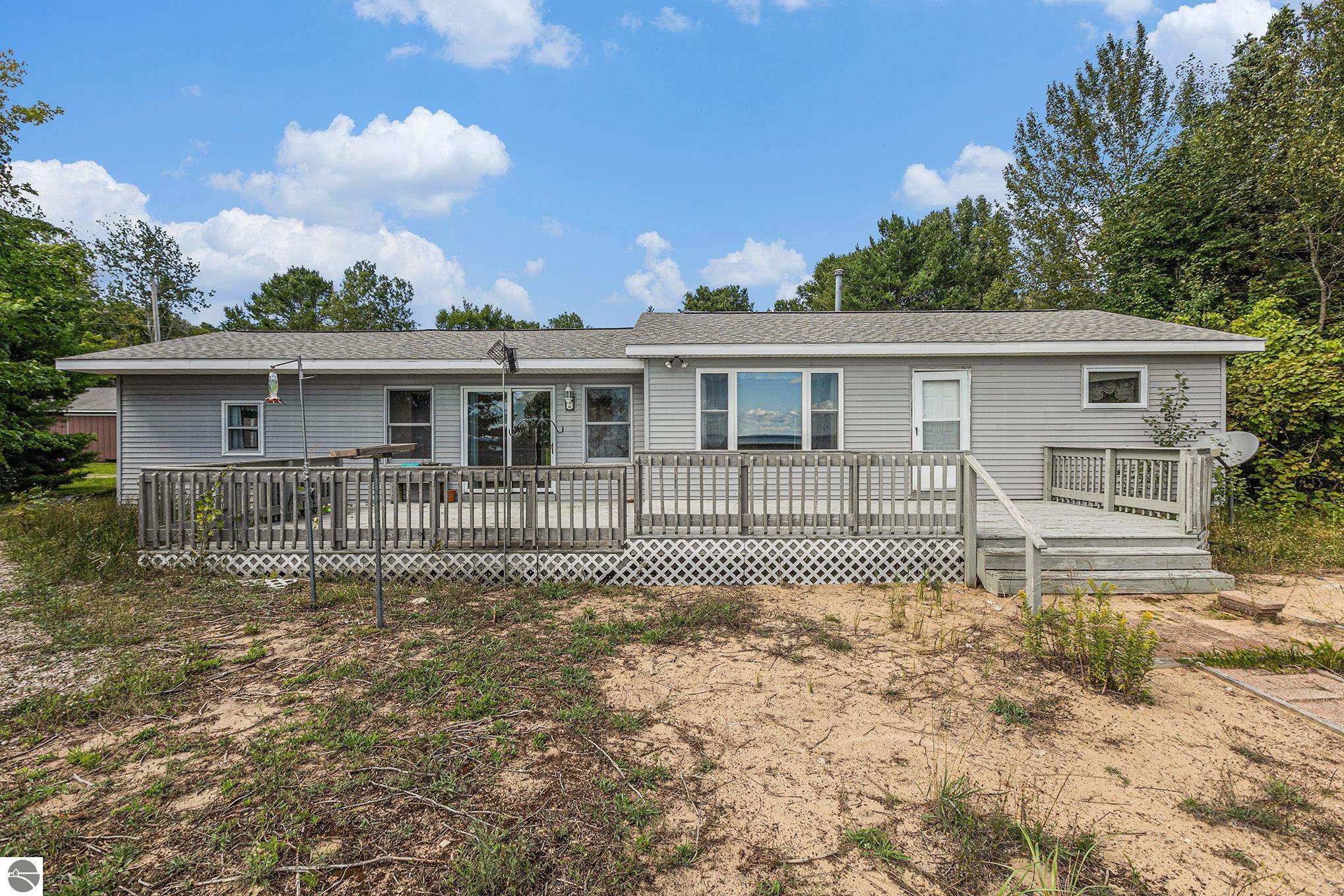 Traverse City, Michigan 49686, United States, 3 Bedrooms Bedrooms, ,1 BathroomBathrooms,Residential,Pending,202708