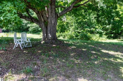 Tiny photo for 23920 Beers Road, Mesick, MI 49668 (MLS # 1940752)