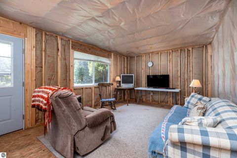 Tiny photo for 23920 Beers Road, Mesick, MI 49668 (MLS # 1940752)