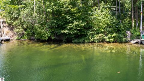 Tiny photo for 23920 Beers Road, Mesick, MI 49668 (MLS # 1940752)