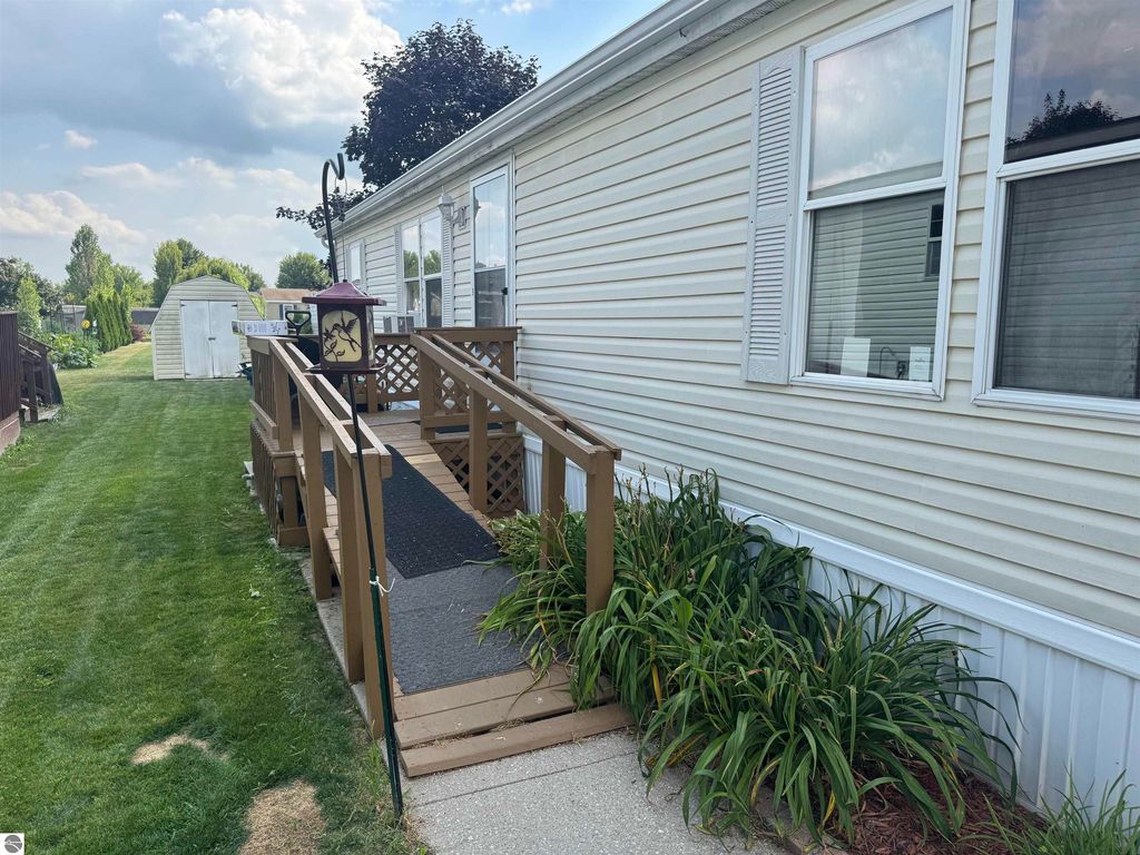 Photo of 5490 Crossway Lane, Mt Pleasant, MI 48858 (MLS # 1937364)