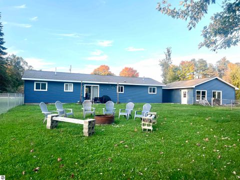 Tiny photo for 657 Laperell Road, Cheboygan, MI 49721 (MLS # 1939531)