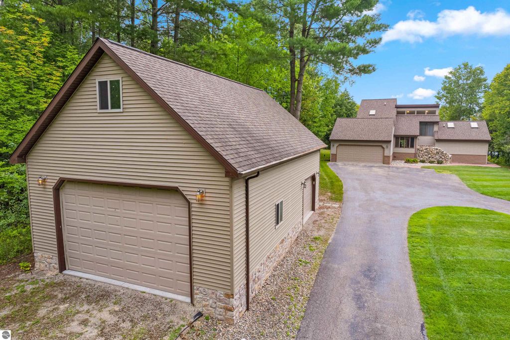 Photo of 7380 Shellenbarger Road, Hale, MI 48739 (MLS # 1935735)