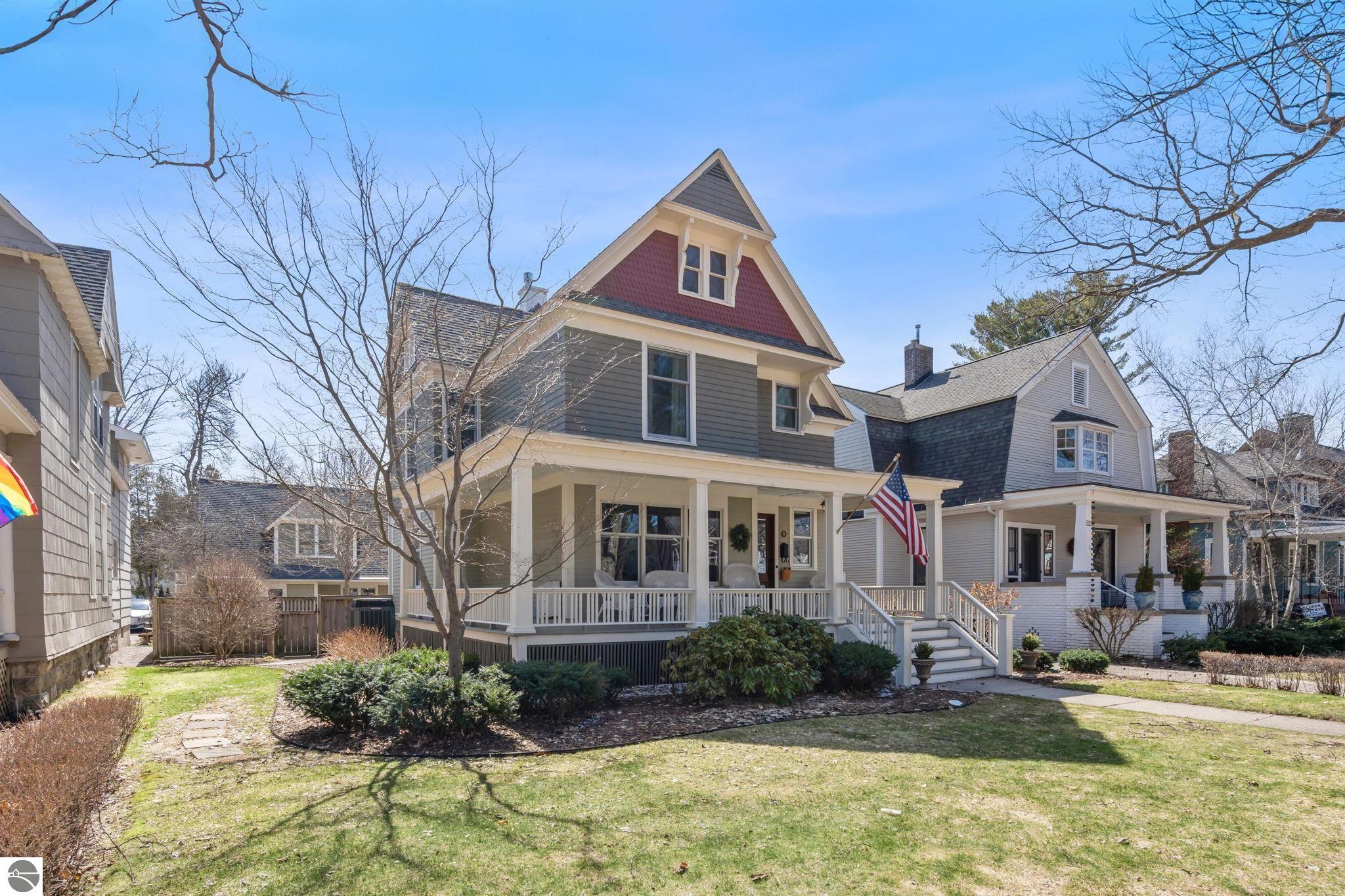 Traverse City, Michigan 49684, United States, 4 Bedrooms Bedrooms, ,3 BathroomsBathrooms,Residential,Pending,100235