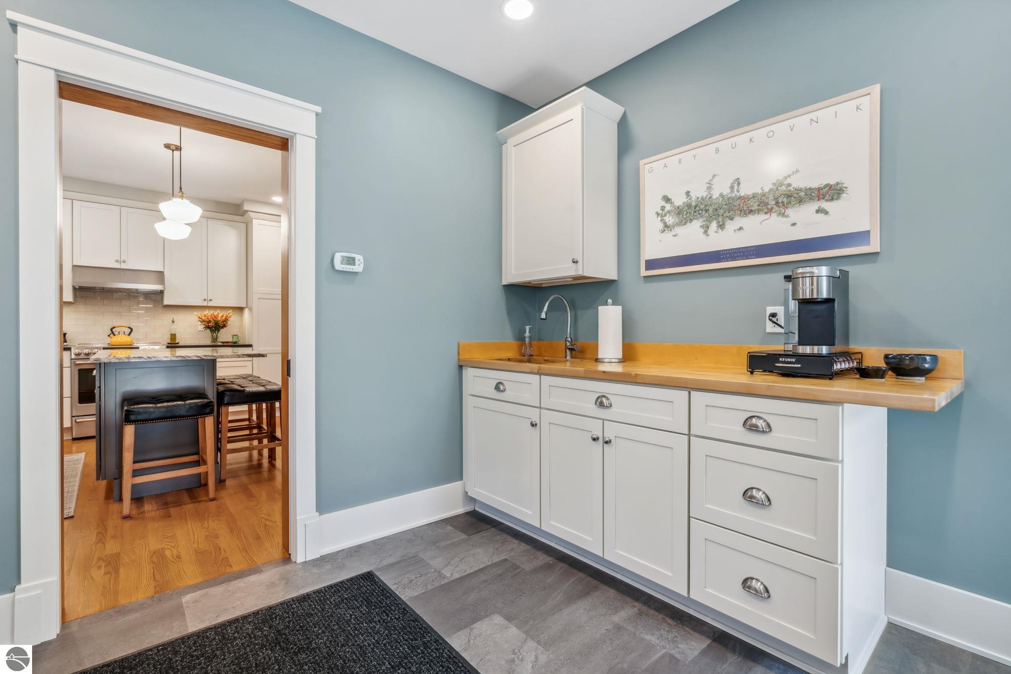 Traverse City, Michigan 49684, United States, 4 Bedrooms Bedrooms, ,3 BathroomsBathrooms,Residential,Pending,100235