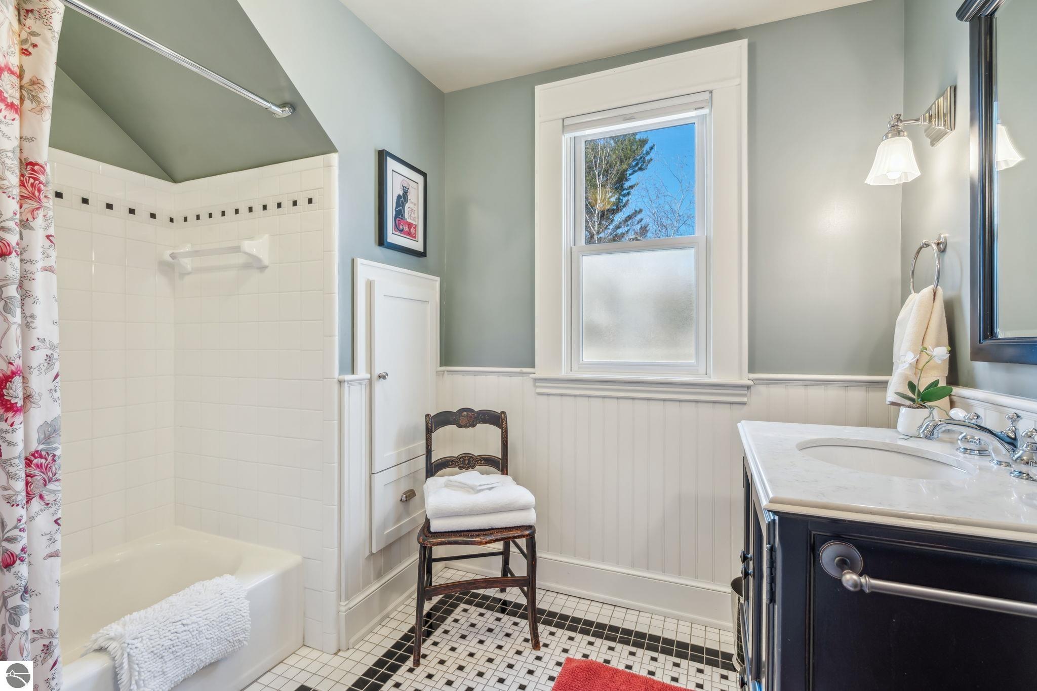 Traverse City, Michigan 49684, United States, 4 Bedrooms Bedrooms, ,3 BathroomsBathrooms,Residential,Pending,100235