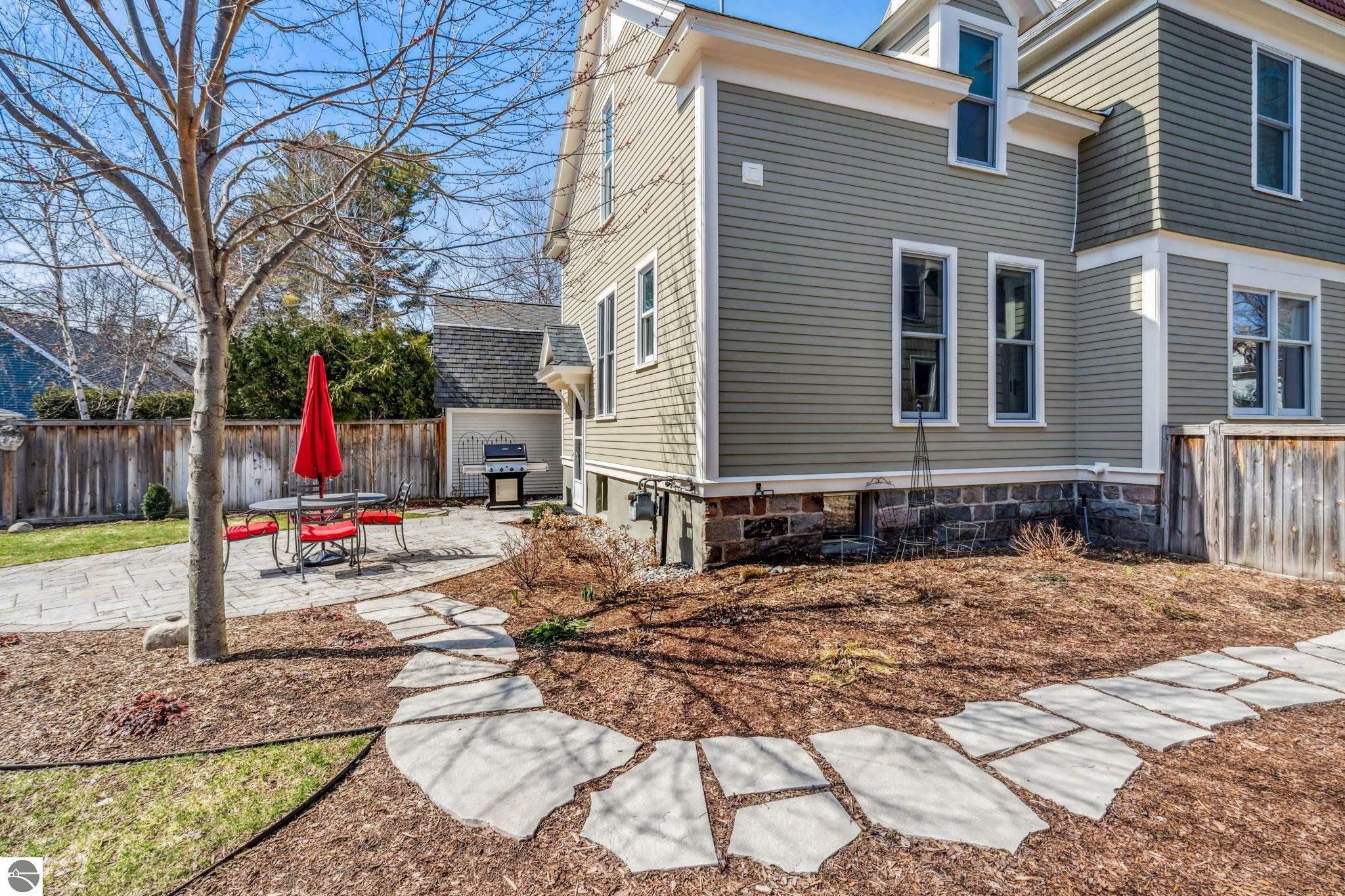 Traverse City, Michigan 49684, United States, 4 Bedrooms Bedrooms, ,3 BathroomsBathrooms,Residential,Pending,100235