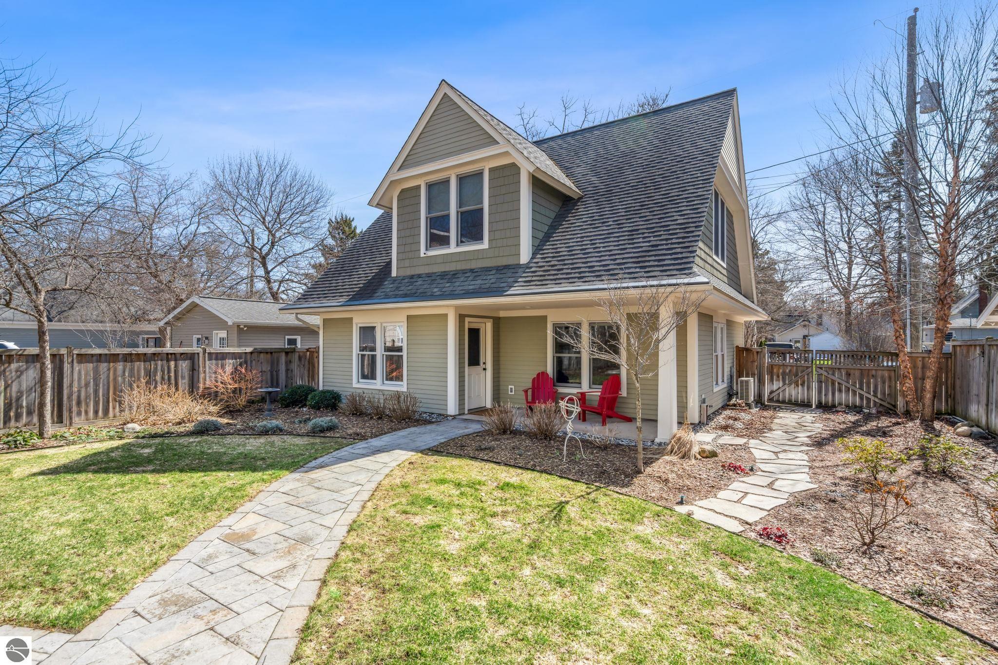 Traverse City, Michigan 49684, United States, 4 Bedrooms Bedrooms, ,3 BathroomsBathrooms,Residential,Pending,100235