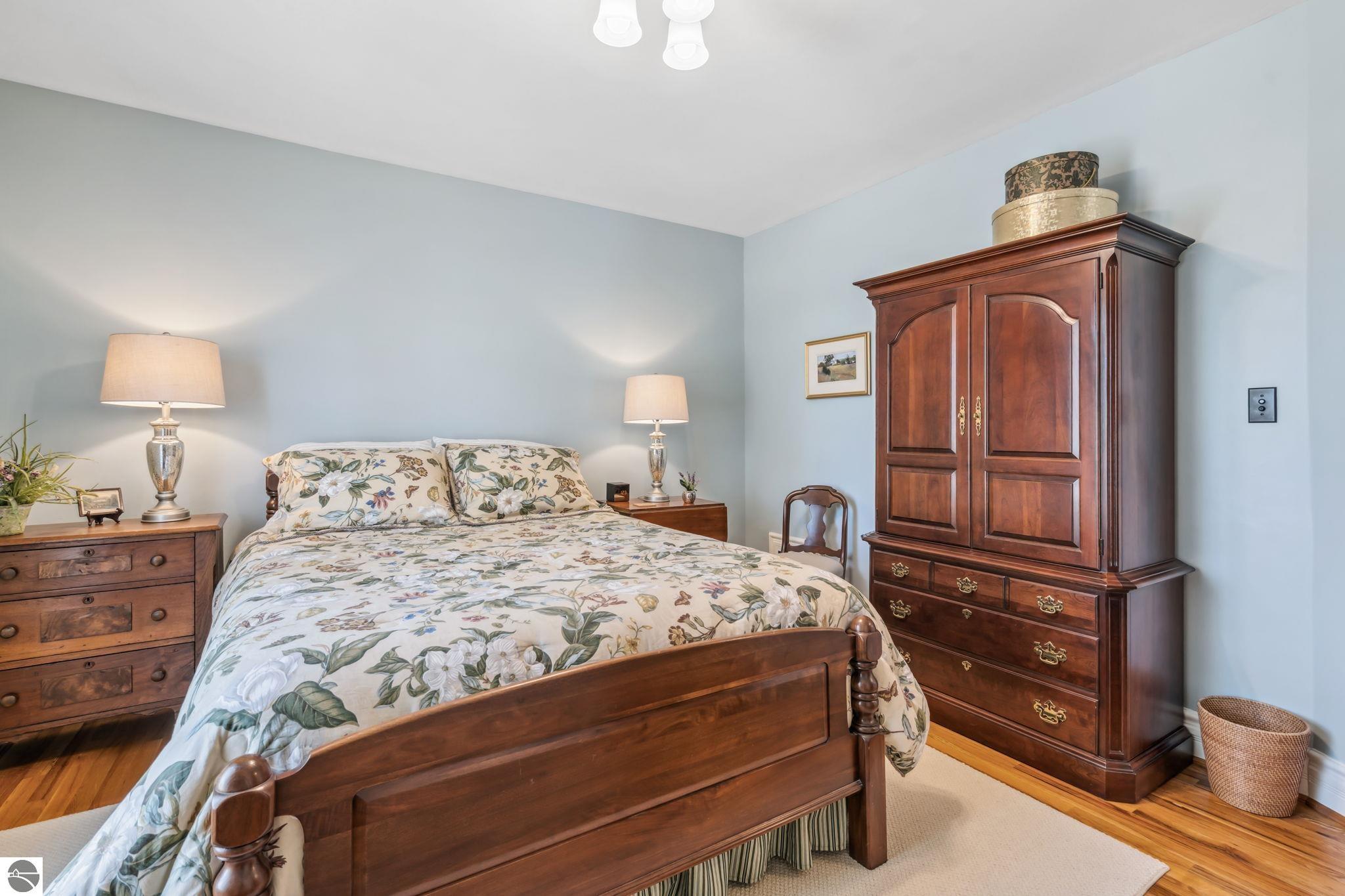 Traverse City, Michigan 49684, United States, 4 Bedrooms Bedrooms, ,3 BathroomsBathrooms,Residential,Pending,100235