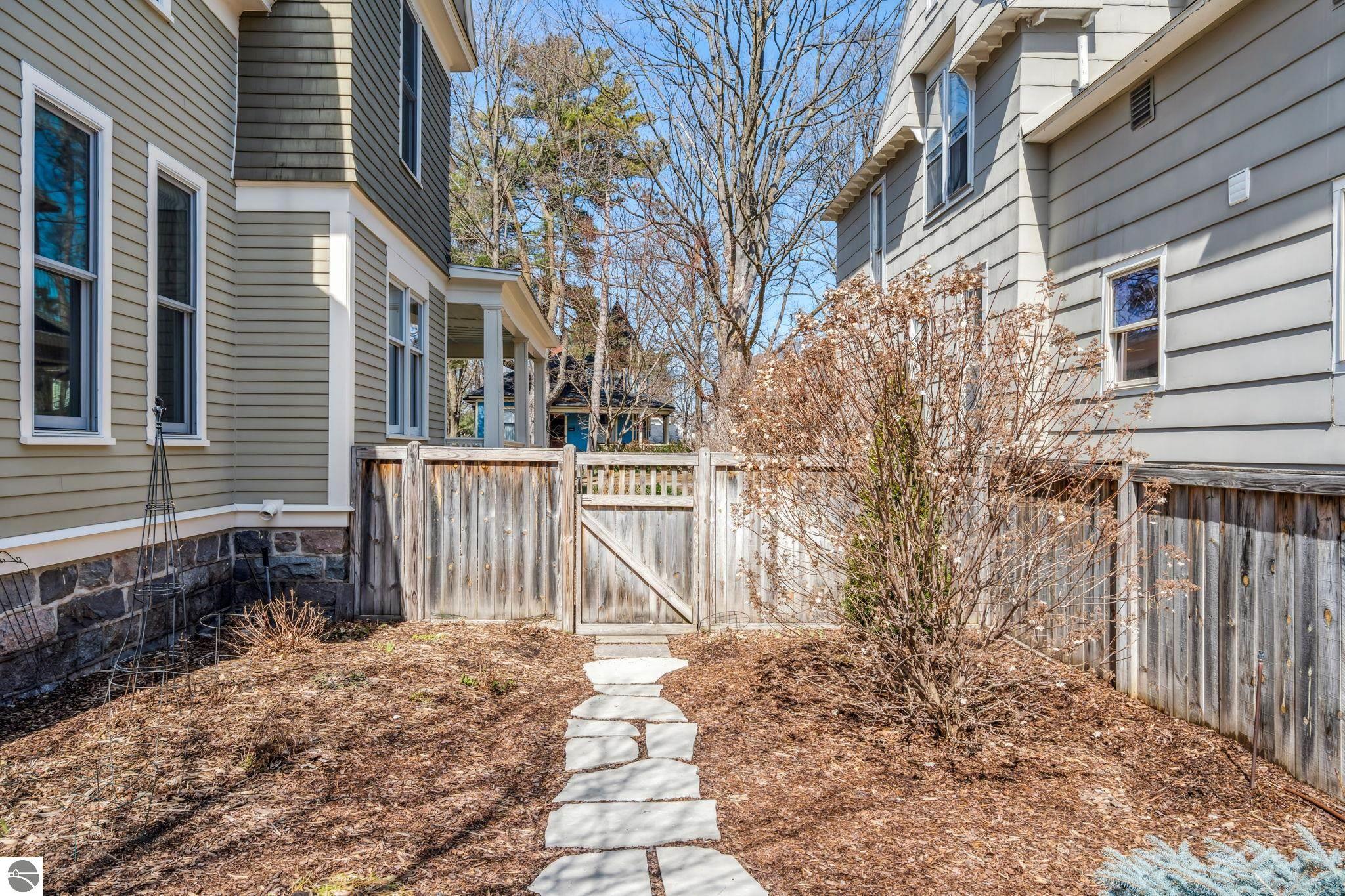 Traverse City, Michigan 49684, United States, 4 Bedrooms Bedrooms, ,3 BathroomsBathrooms,Residential,Pending,100235