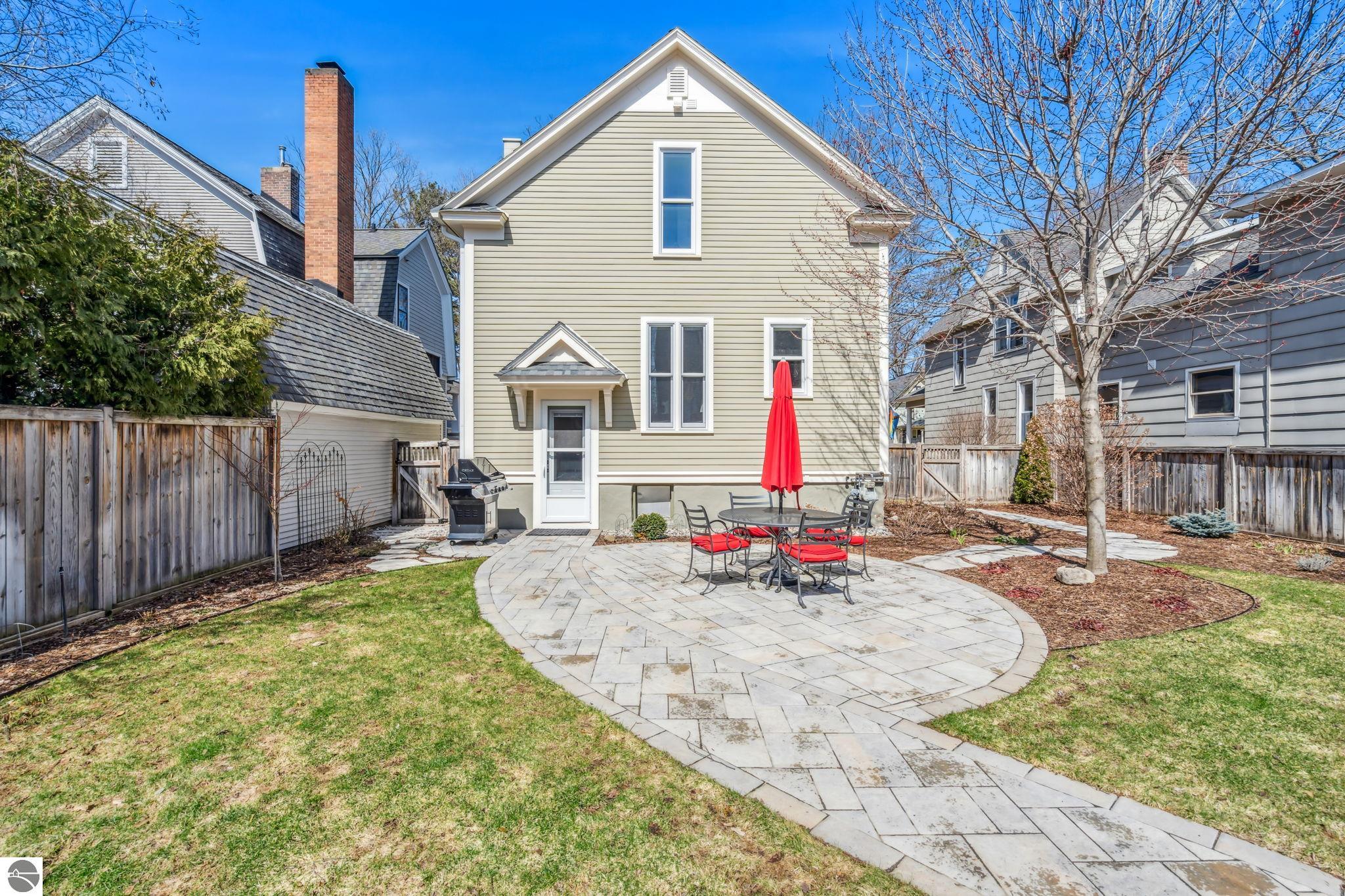 Traverse City, Michigan 49684, United States, 4 Bedrooms Bedrooms, ,3 BathroomsBathrooms,Residential,Pending,100235