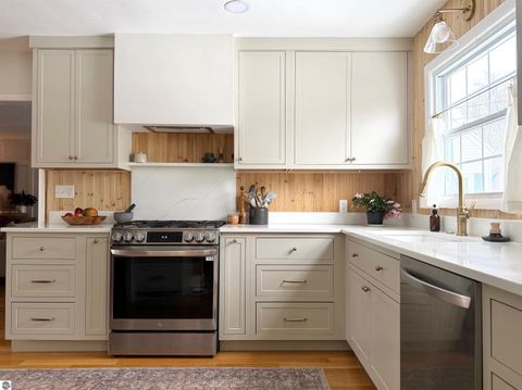 Tiny photo for 1011 E High, Mt Pleasant, MI 48858 (MLS # 1941119)