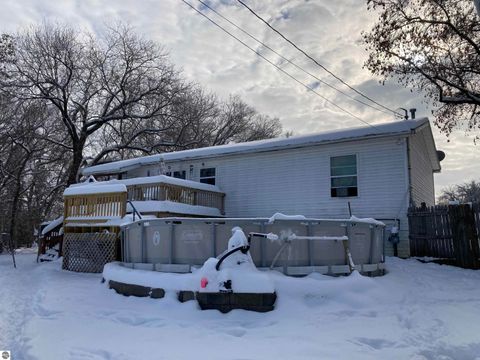 Photo of 302 W Page Street, Rose City, MI 48654 (MLS # 1940953)