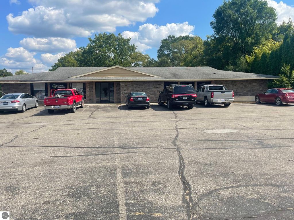 Photo of 520 N Mission Street, Mt Pleasant, MI 48858 (MLS # 1938489)