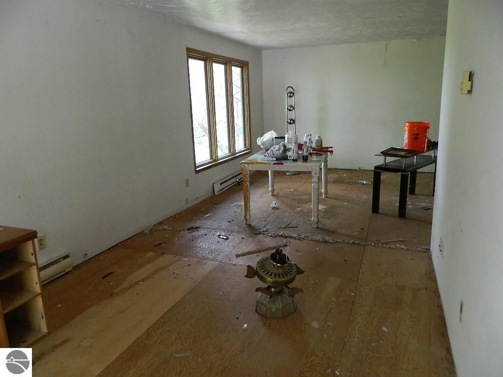 Photo of 5375 W Deerfield Road, Remus, MI 49340 (MLS # 1936203)