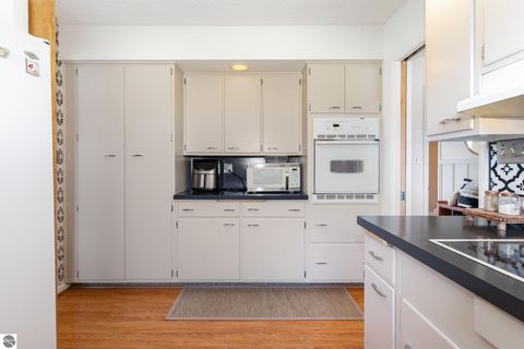 Tiny photo for 424 Fairlane Drive, Alma, MI 48801 (MLS # 1940408)