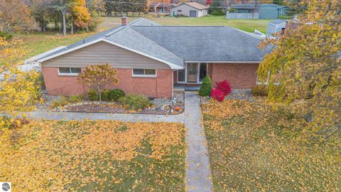 Tiny photo for 424 Fairlane Drive, Alma, MI 48801 (MLS # 1940408)