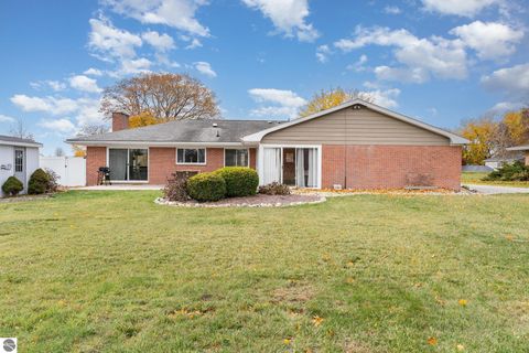 Tiny photo for 424 Fairlane Drive, Alma, MI 48801 (MLS # 1940408)