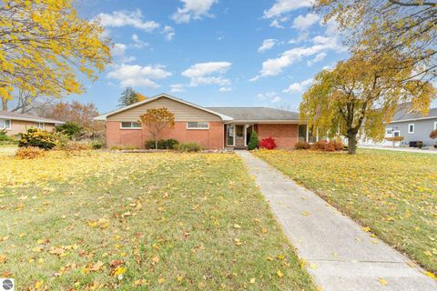 Tiny photo for 424 Fairlane Drive, Alma, MI 48801 (MLS # 1940408)