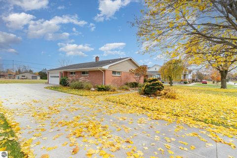 Tiny photo for 424 Fairlane Drive, Alma, MI 48801 (MLS # 1940408)