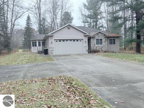 Photo of 7353 Artesia Beach Road, St Helen, MI 48656 (MLS # 1940607)
