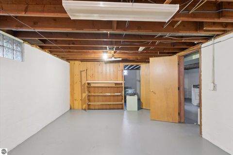 Tiny photo for 127 Philadelphia Avenue, Alma, MI 48801 (MLS # 1940831)