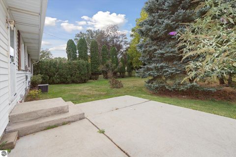 Tiny photo for 127 Philadelphia Avenue, Alma, MI 48801 (MLS # 1940831)