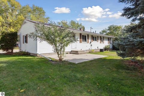 Tiny photo for 127 Philadelphia Avenue, Alma, MI 48801 (MLS # 1940831)