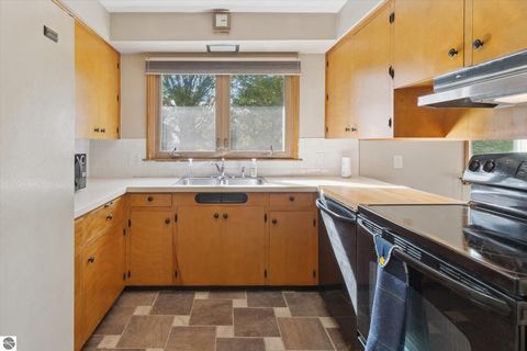 Tiny photo for 127 Philadelphia Avenue, Alma, MI 48801 (MLS # 1940831)