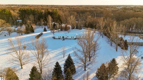 Tiny photo for 5115 E Valley Road, Mt Pleasant, MI 48858 (MLS # 1941000)