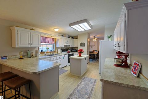 Tiny photo for 5115 E Valley Road, Mt Pleasant, MI 48858 (MLS # 1941000)