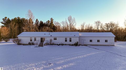 Tiny photo for 5115 E Valley Road, Mt Pleasant, MI 48858 (MLS # 1941000)