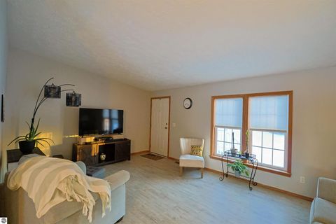 Tiny photo for 5115 E Valley Road, Mt Pleasant, MI 48858 (MLS # 1941000)