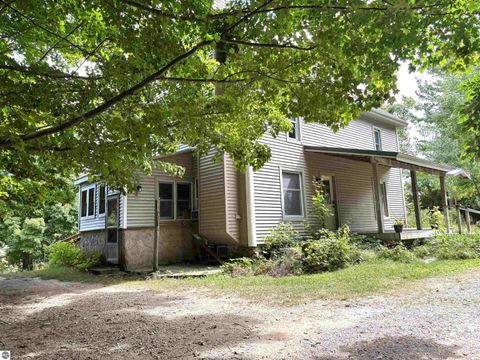 Tiny photo for 1660 W Wing Road, Mt Pleasant, MI 48858 (MLS # 1939496)