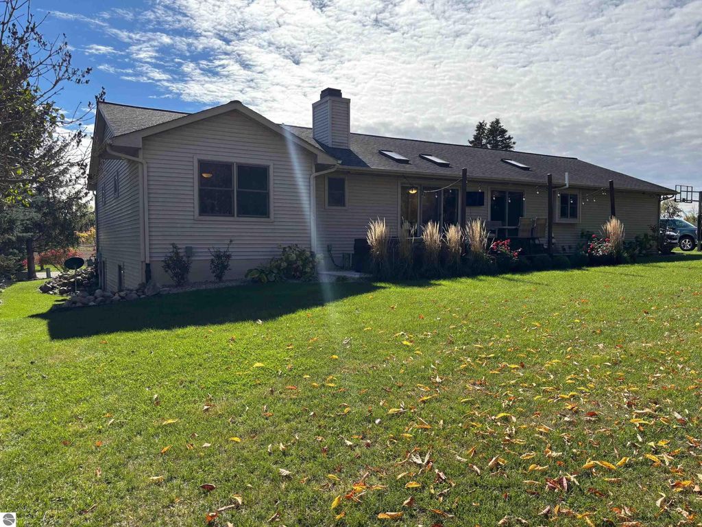 Photo of 2707 Bilbrael Drive, Mt Pleasant, MI 48858 (MLS # 1939675)